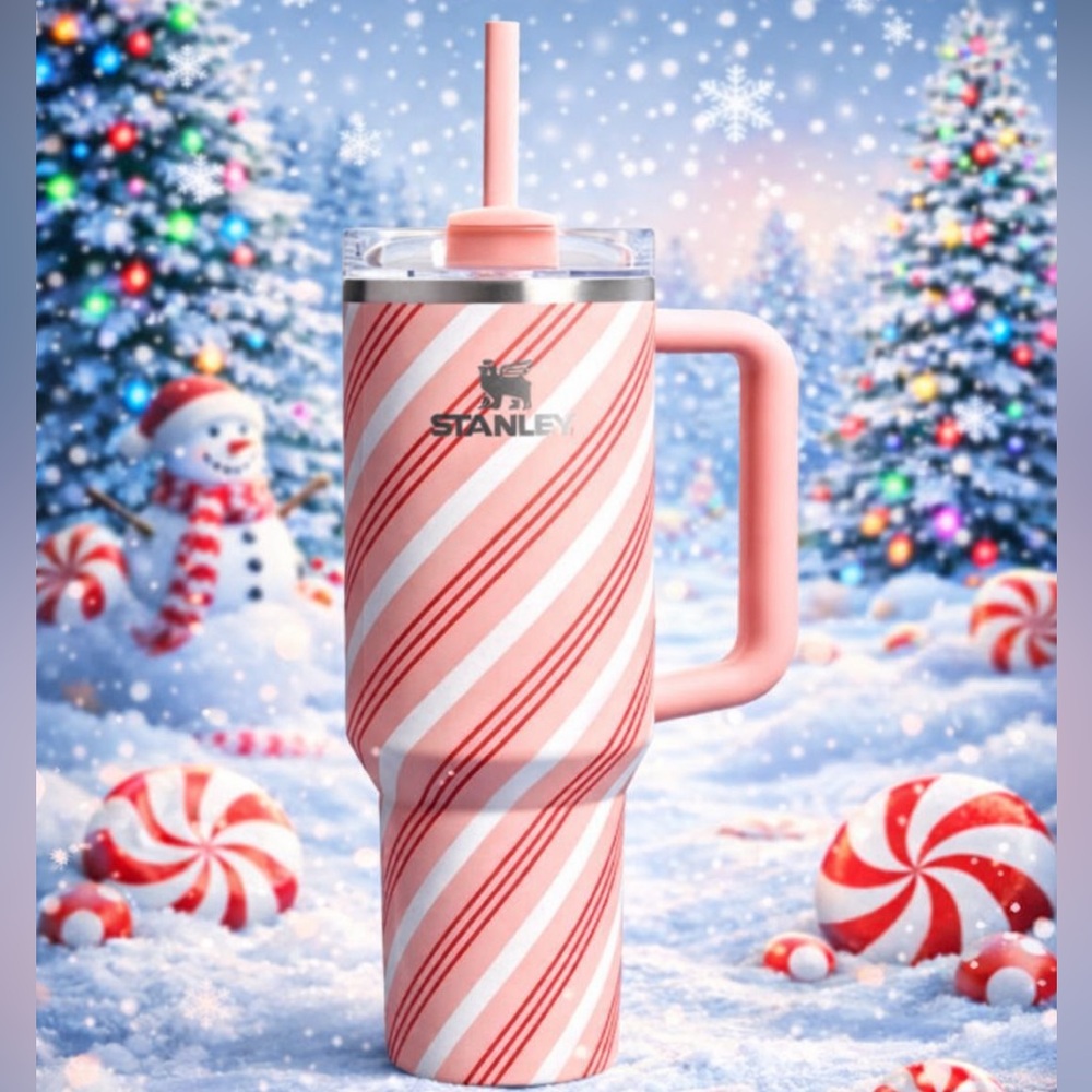 NWT Stanley 40oz Stainless Steel H2.0 FlowState Quencher Tumbler StrawberryTwist